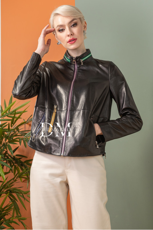 Купить Весенняя женская кожаная куртка черного цвета в %rs_city_gde%