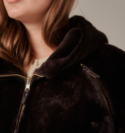 Двусторонняя дубленка больших размеров