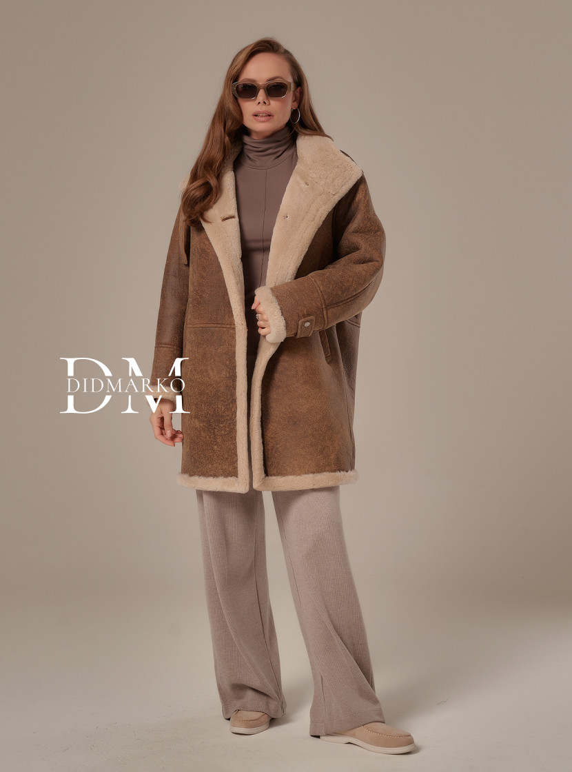 Женская дубленка в стиле винтаж