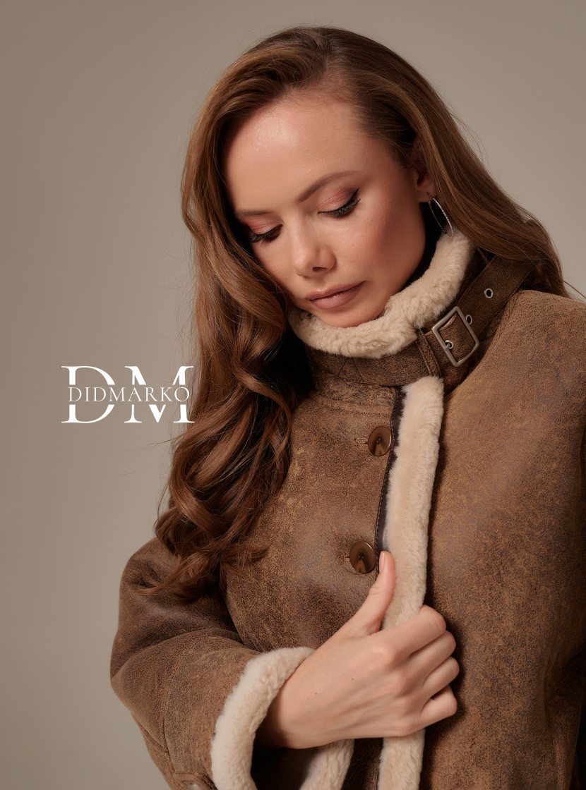 Женская дубленка в стиле винтаж