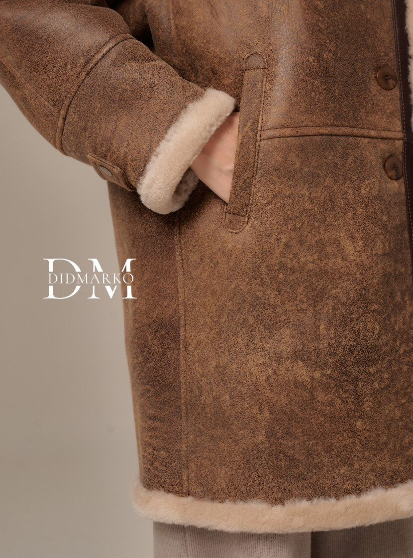 Женская дубленка в стиле винтаж