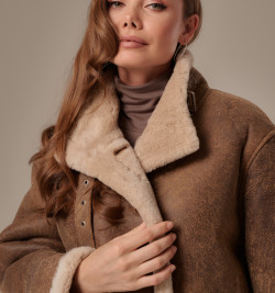 Женская дубленка в стиле винтаж