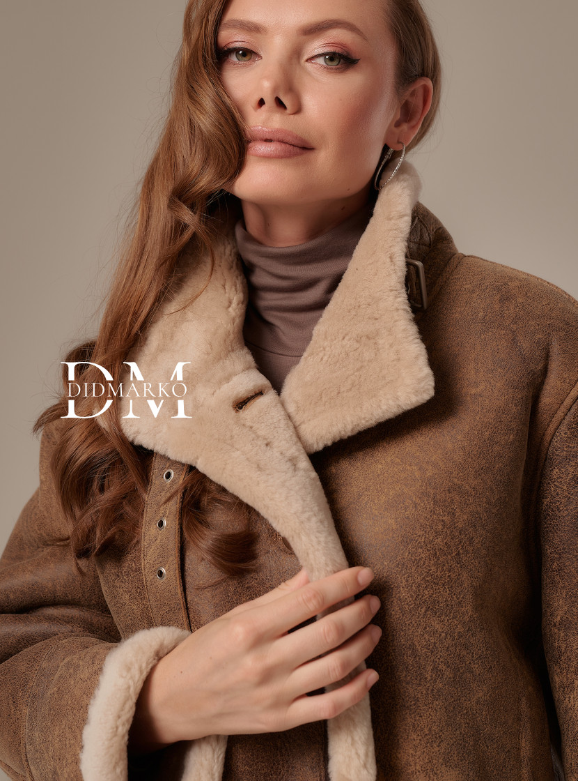 Женская дубленка в стиле винтаж