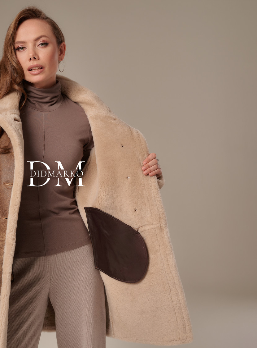 Женская дубленка в стиле винтаж