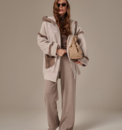 Двусторонняя дубленка с капюшоном