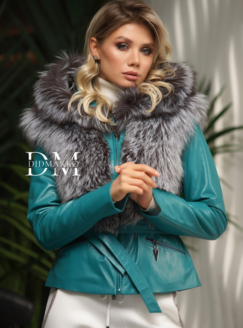 Красивая куртка бирюзового цвета DONG MING