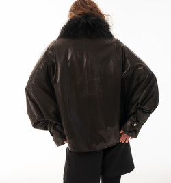 Демисезонная куртка с мехом