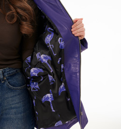 Женская кожаная куртка больших размеров фиолетового цвета