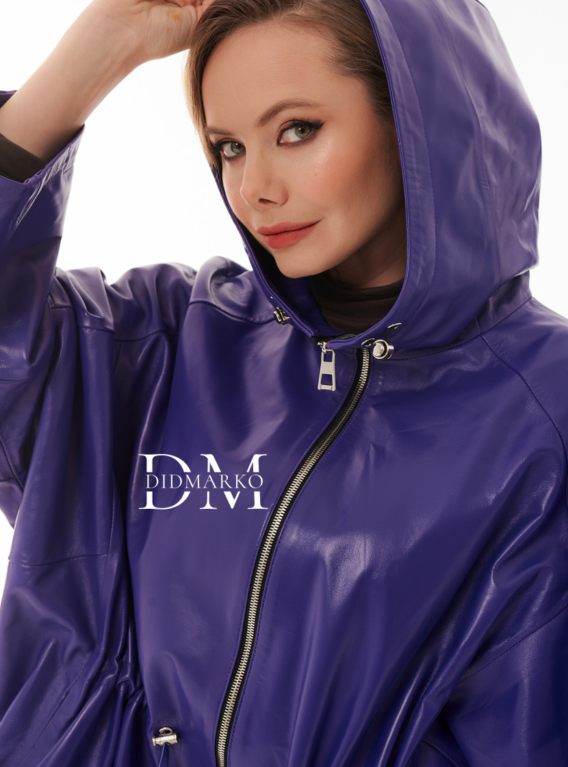 Женская кожаная куртка больших размеров фиолетового цвета