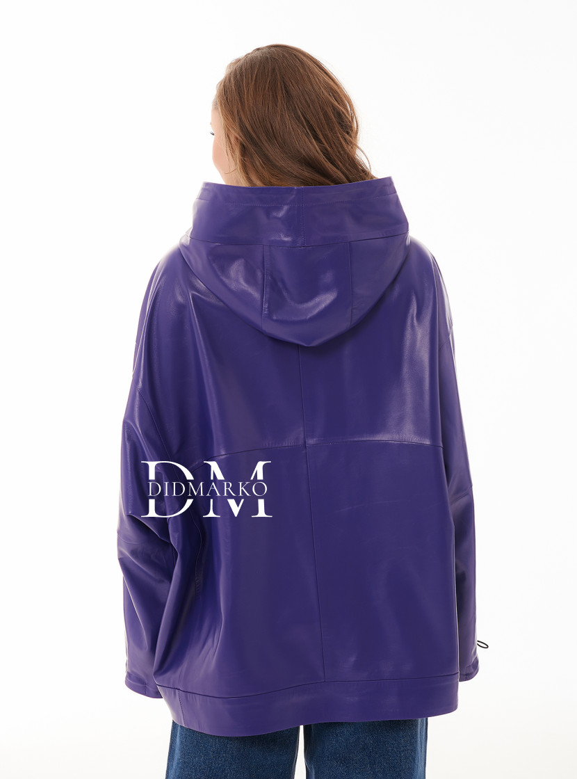 Женская кожаная куртка больших размеров фиолетового цвета