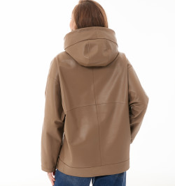 Бежевая куртка на осень-весну