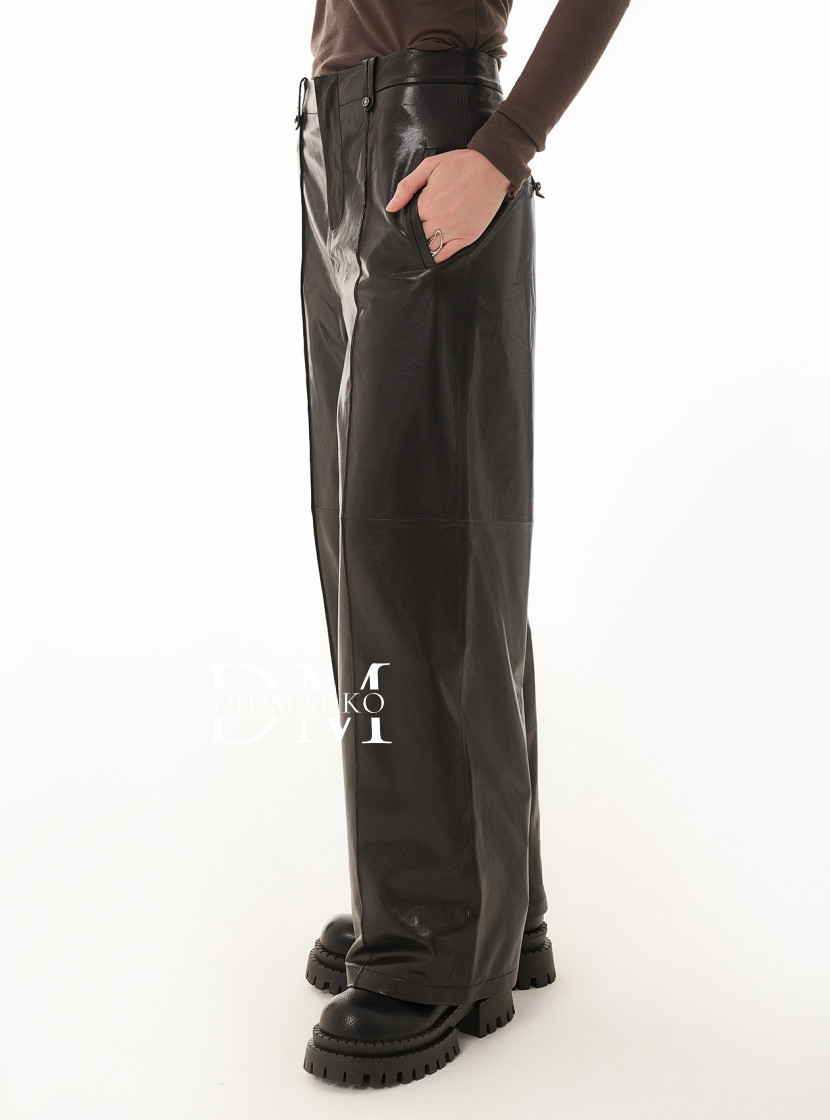 Кожаные брюки на резинке