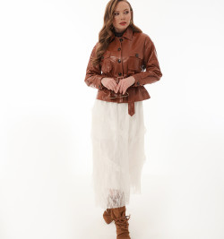 Осенний Шик: Рыжий кожаный жакет 