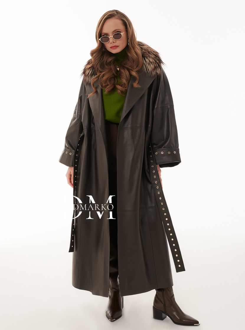 Утеплённое пальто из натуральной кожи с мехом