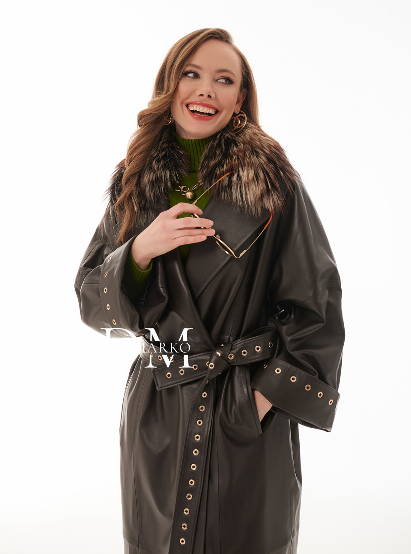 Утеплённое пальто из натуральной кожи с мехом