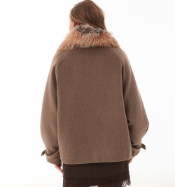 Кашемировая куртки с мехом чернобурки