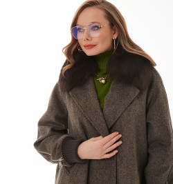 Утеплённое пальто из шерсти