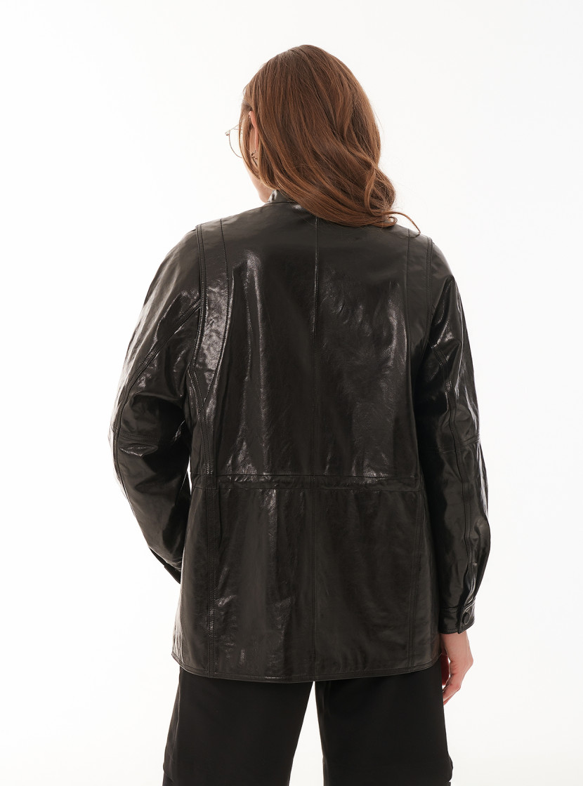 Черная куртка из натуральной кожи