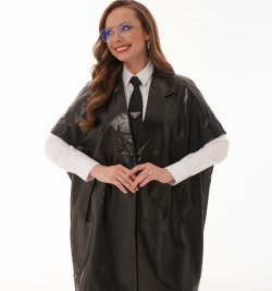 Кожаная женская жилетка