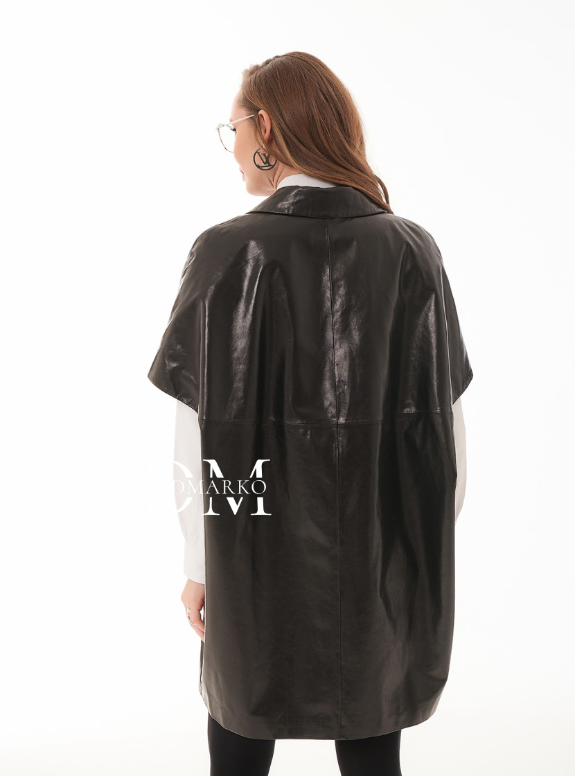 Кожаная женская жилетка