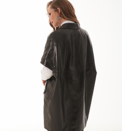 Кожаная женская жилетка