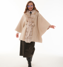 Кашемировое пончо с мехом