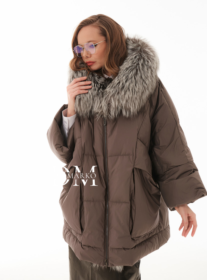 Зимний пуховик с мехом чернобурки