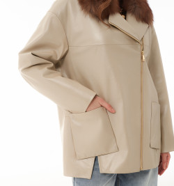 Демисезонная кожаная куртка цвета слоновой кости DONG MING