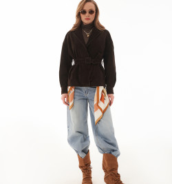 Замшевый жакет коричневого цвета 