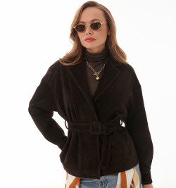 Замшевый жакет коричневого цвета 