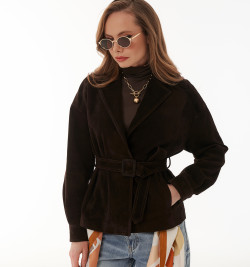 Замшевый жакет коричневого цвета 