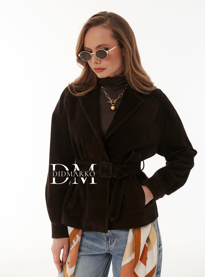 Замшевый жакет коричневого цвета 