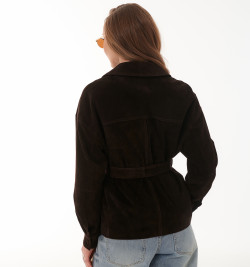 Замшевый жакет коричневого цвета 