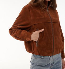Рыжий бомбер из замши