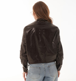 Короткая кожаная куртка 