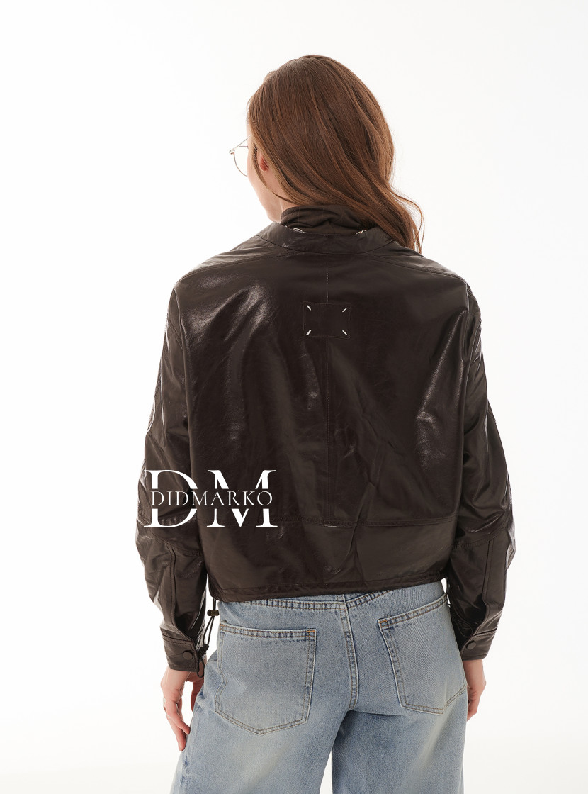 Короткая кожаная куртка 