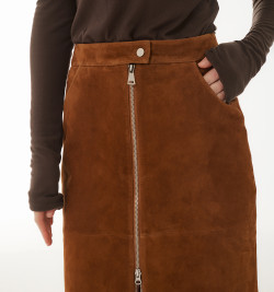 Юбка из натуральной замши