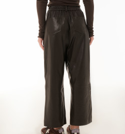 Коричневые кожаные брюки