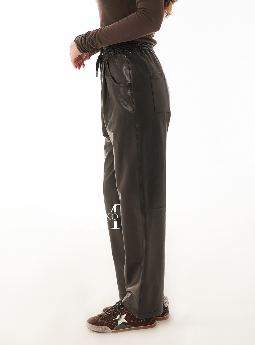 Брюки из натуральной кожи на резинке