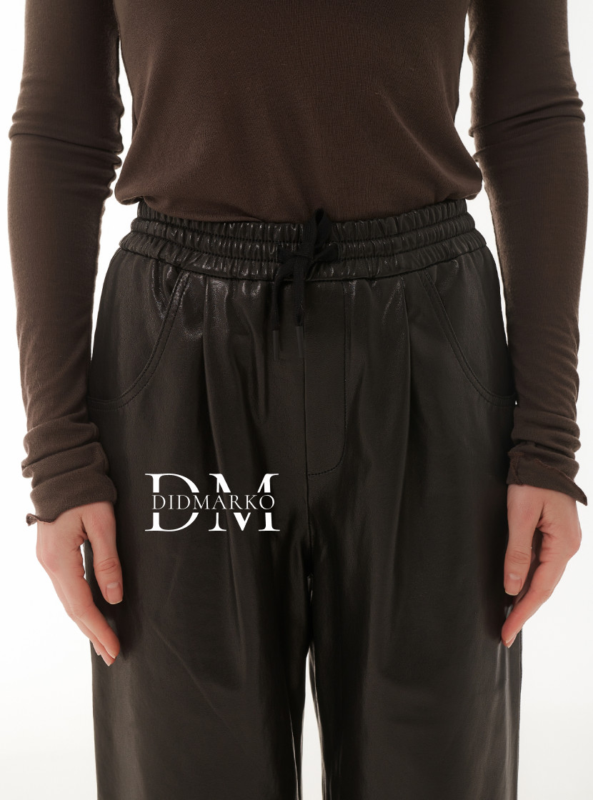 Брюки из натуральной кожи на резинке