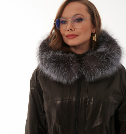 Утеплённая женская кожаная куртка с чернобуркой