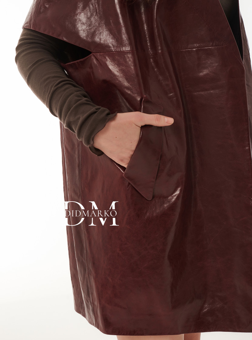 Бордовый жилет из натуральной  кожи