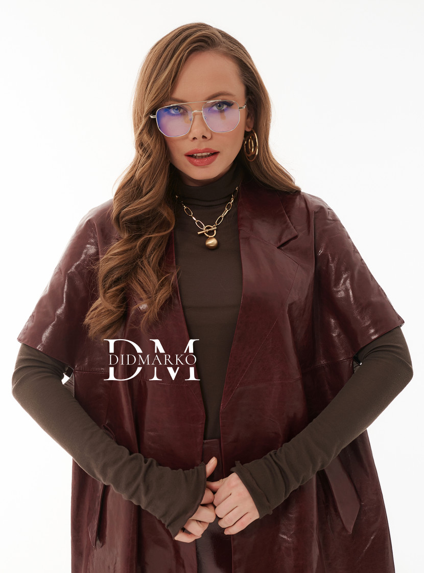 Бордовый жилет из натуральной  кожи