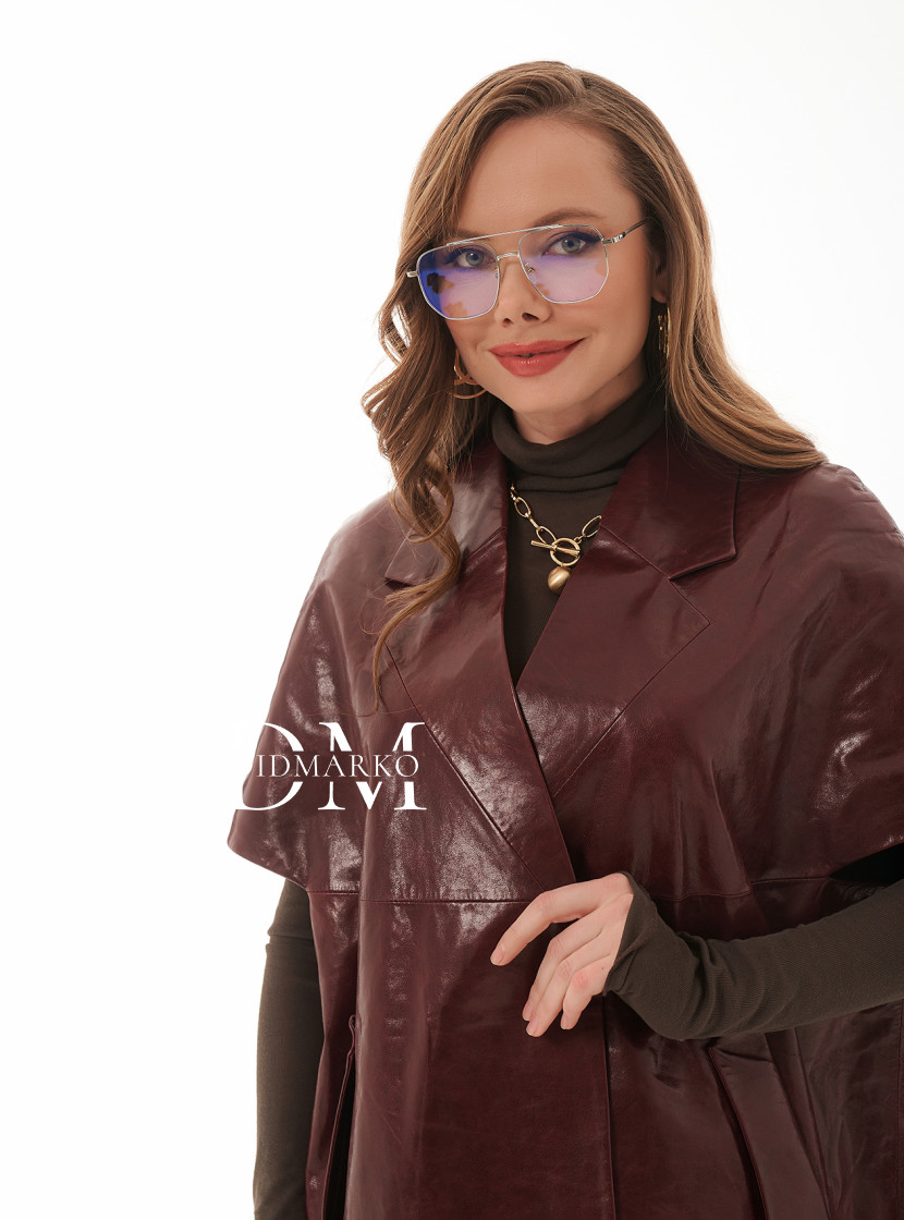 Бордовый жилет из натуральной  кожи