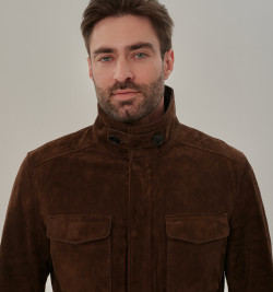 Замшевый жакет мужской коричневого цвета