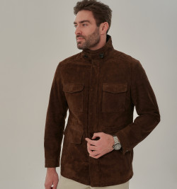 Замшевый жакет мужской коричневого цвета