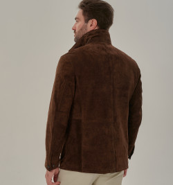 Замшевый жакет мужской коричневого цвета