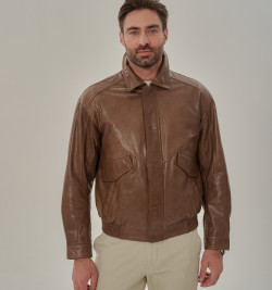 Мужская куртка на резинке светлая