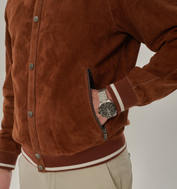 Мужская куртка на резинке из натуральной замши