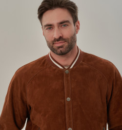 Мужская куртка на резинке из натуральной замши